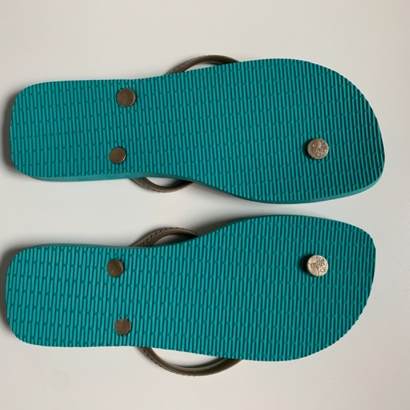 HAVAIANAS NWOT SLIM - Picture 3 of 3